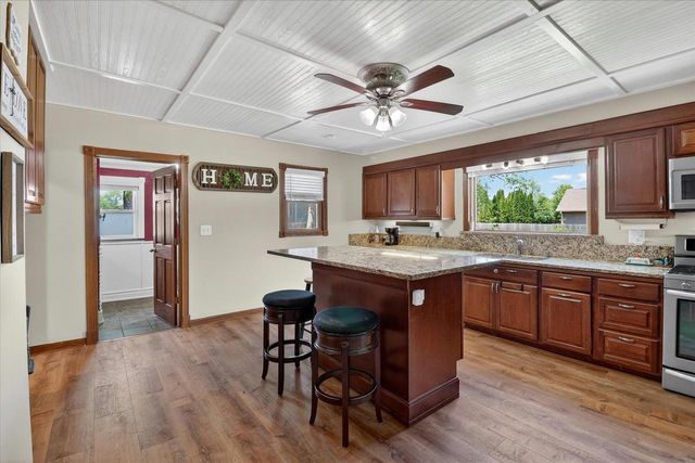 1800 E Main Street, Stoughton, WI 53589