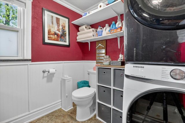 1800 E Main Street, Stoughton, WI 53589
