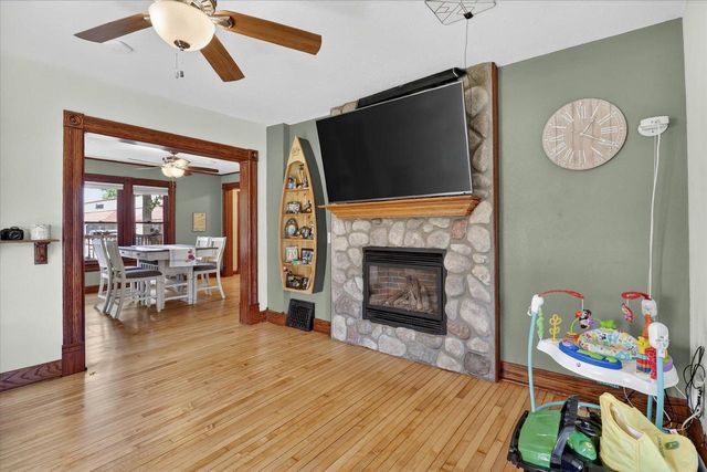 1800 E Main Street, Stoughton, WI 53589