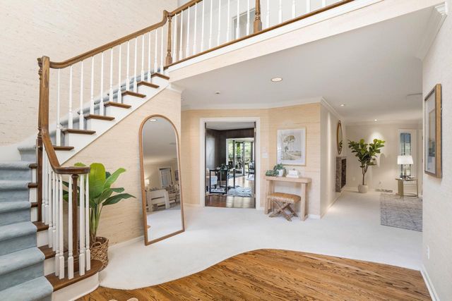 9731 Hilltop LANE, Mequon, WI 53092
