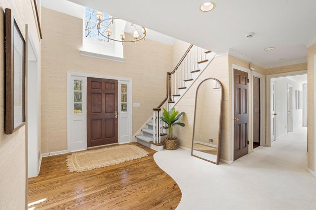 9731 Hilltop LANE, Mequon, WI 53092