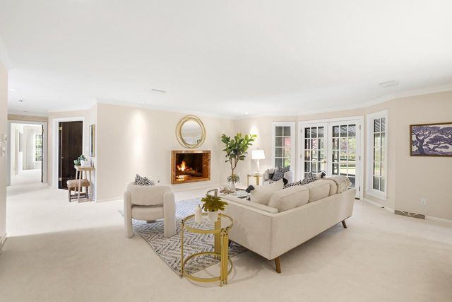 9731 Hilltop LANE, Mequon, WI 53092