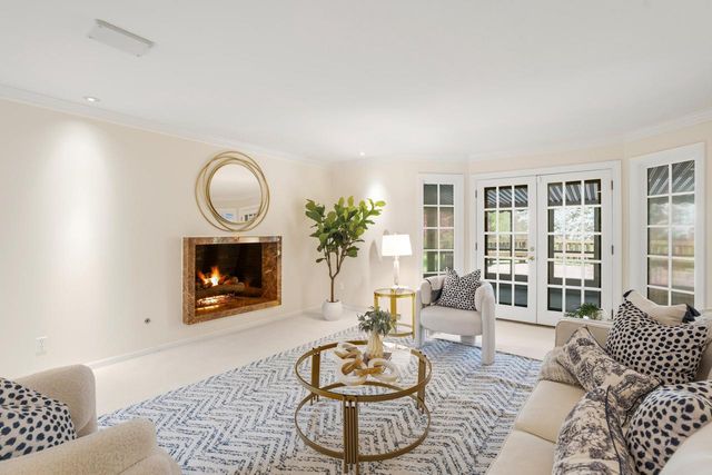 9731 Hilltop LANE, Mequon, WI 53092