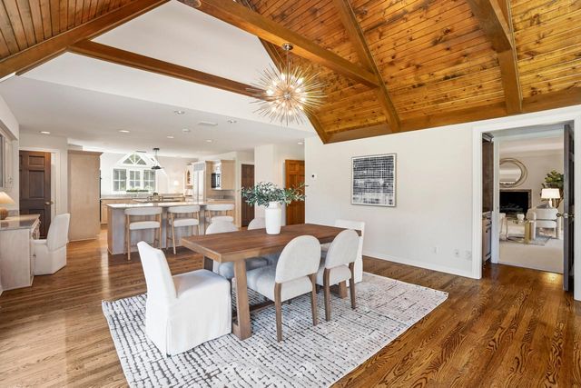 9731 Hilltop LANE, Mequon, WI 53092