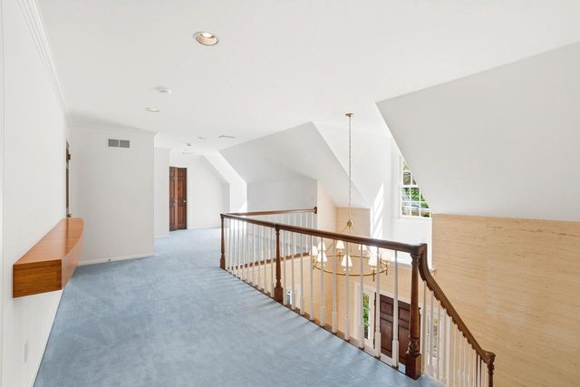 9731 Hilltop LANE, Mequon, WI 53092