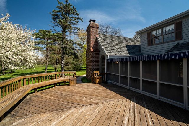 9731 Hilltop LANE, Mequon, WI 53092