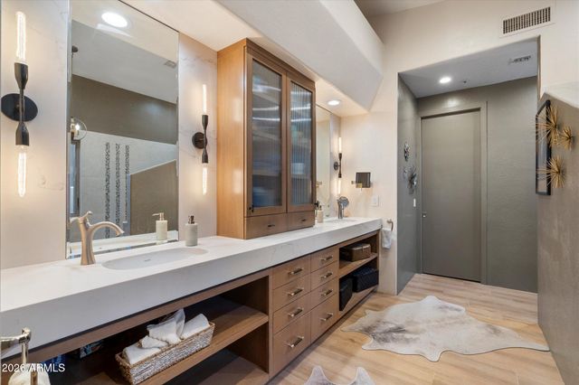 11144 E JUAN TABO Road, Scottsdale, AZ 85255