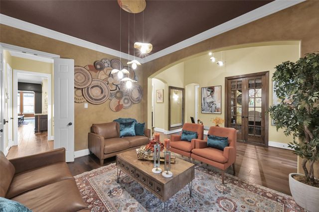 95 S Shimmering Aspen Circle, Spring, TX 77389