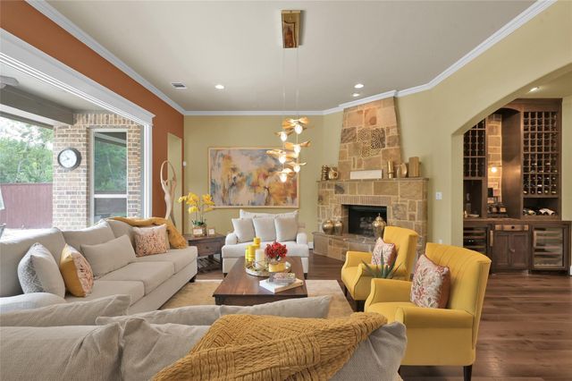 95 S Shimmering Aspen Circle, Spring, TX 77389