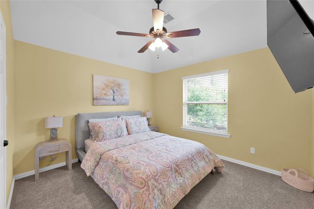 95 S Shimmering Aspen Circle, Spring, TX 77389