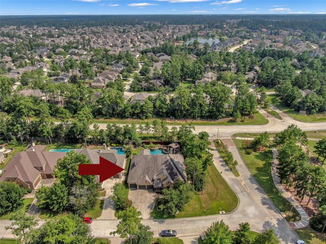 95 S Shimmering Aspen Circle, Spring, TX 77389