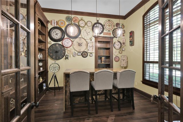 95 S Shimmering Aspen Circle, Spring, TX 77389