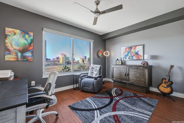 215 Center St Apt 408, San Antonio, TX 78202