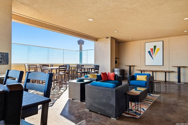 215 Center St Apt 408, San Antonio, TX 78202