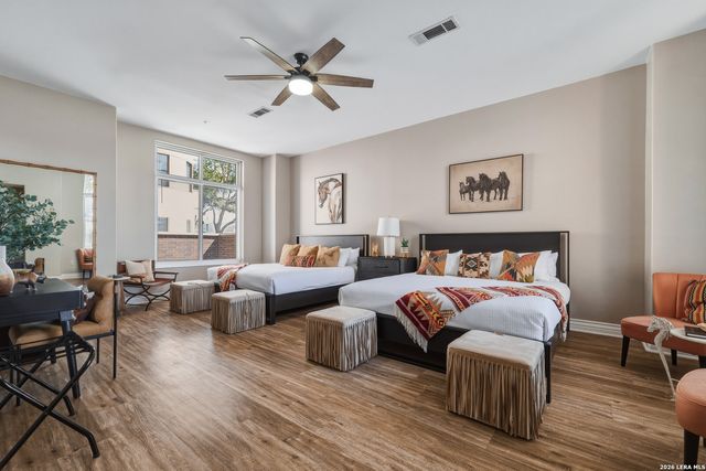 215 Center St Apt 408, San Antonio, TX 78202