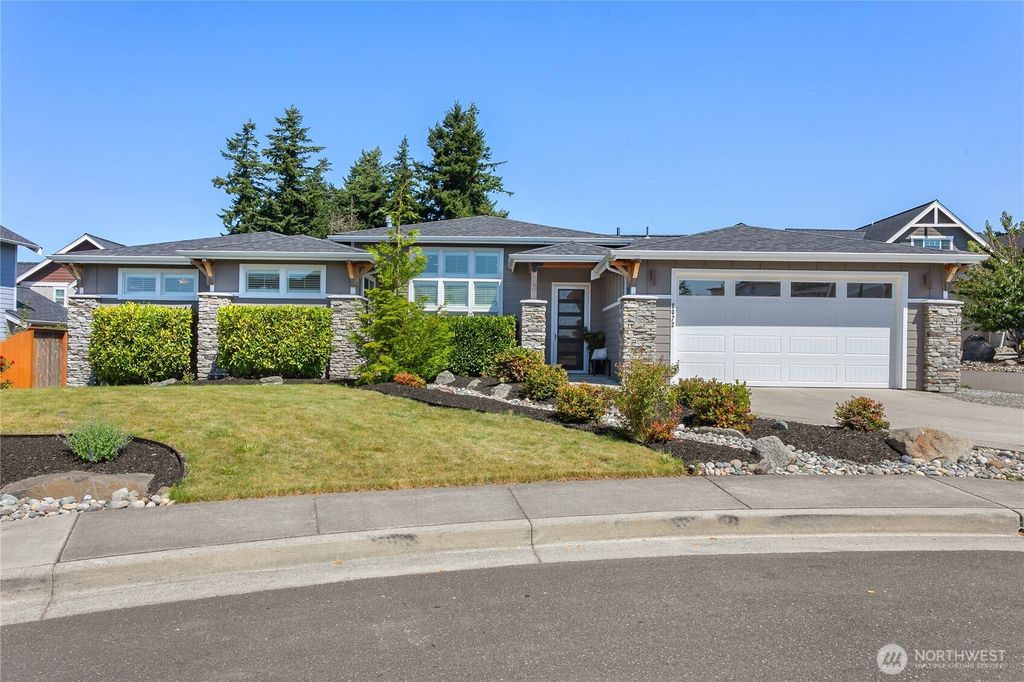 6072 Monument Drive, Ferndale, WA 98248