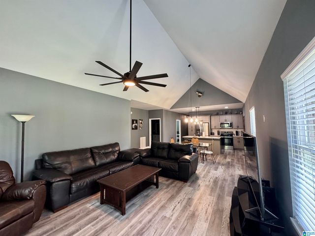 61 ROBBINS ROAD, Hayden, AL 35180