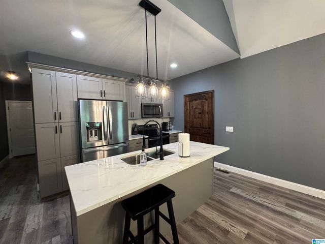 61 ROBBINS ROAD, Hayden, AL 35180