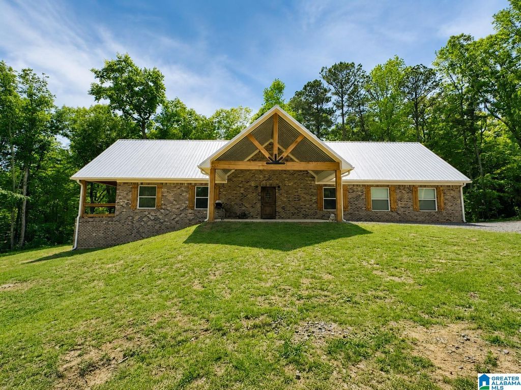 61 ROBBINS ROAD, Hayden, AL 35180