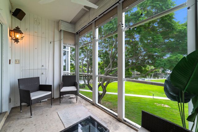 2990 NE 16TH Avenue 304, Oakland Park, FL 33334