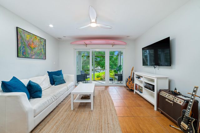 2990 NE 16TH Avenue 304, Oakland Park, FL 33334