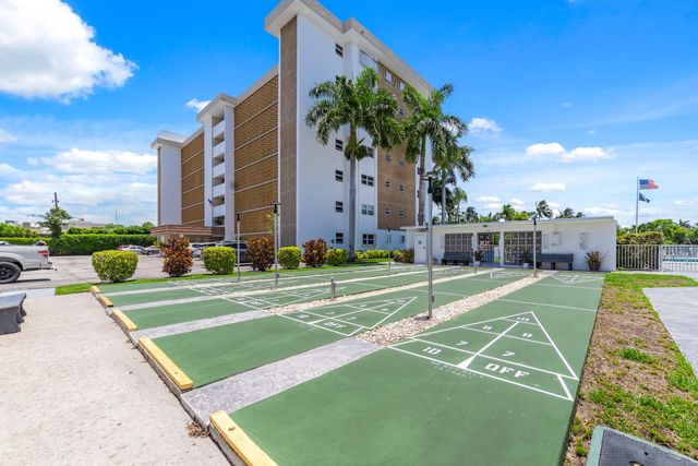 2990 NE 16TH Avenue 304, Oakland Park, FL 33334