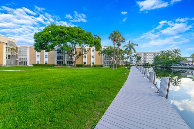 2990 NE 16TH Avenue 304, Oakland Park, FL 33334