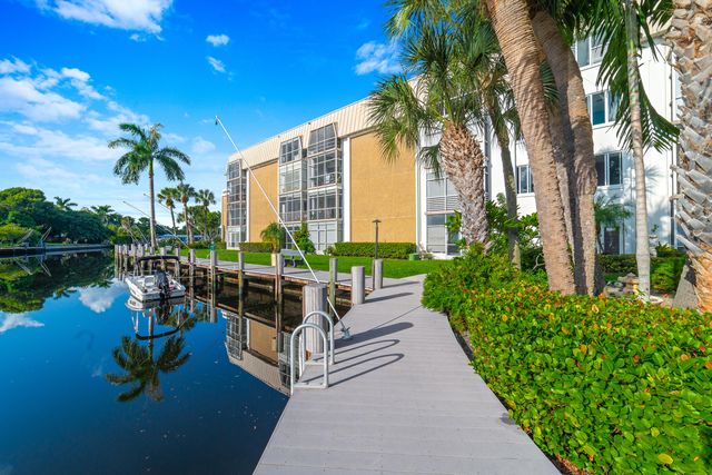 2990 NE 16TH Avenue 304, Oakland Park, FL 33334