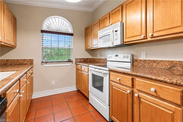 4561 1st AVE SW, Naples, FL 34119