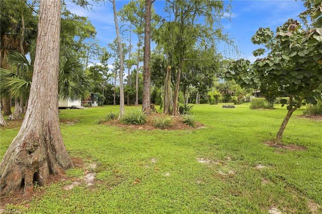 4561 1st AVE SW, Naples, FL 34119