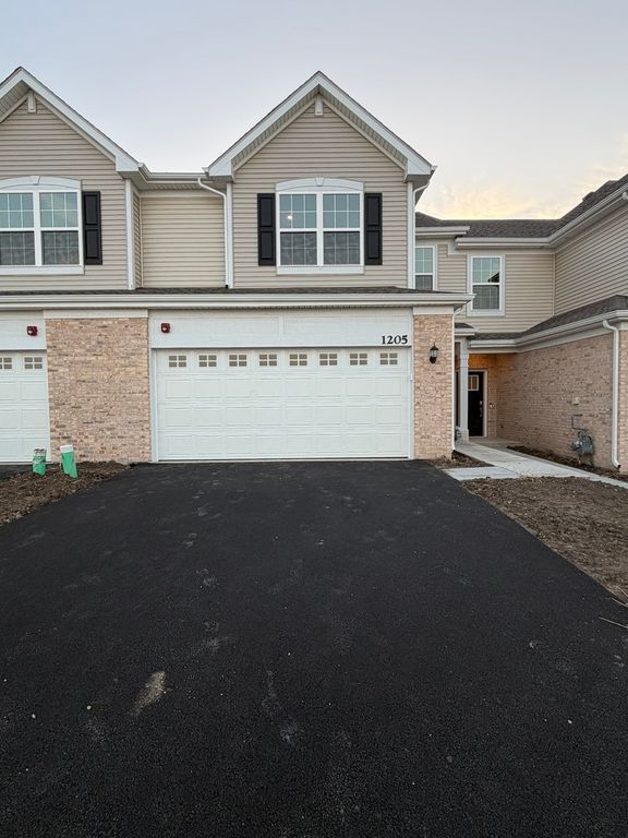 1205 Glenmont Street, Algonquin, IL 60102
