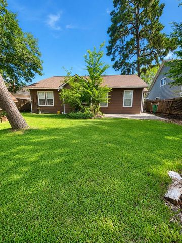527 Aweigh Drive, Crosby, TX 77532