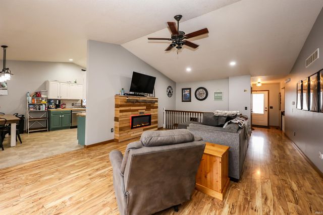 905 N 280 W, Angola, IN 46703