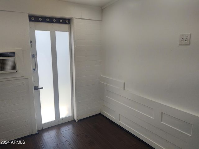 1625 E Pinchot Avenue, Phoenix, AZ 85016