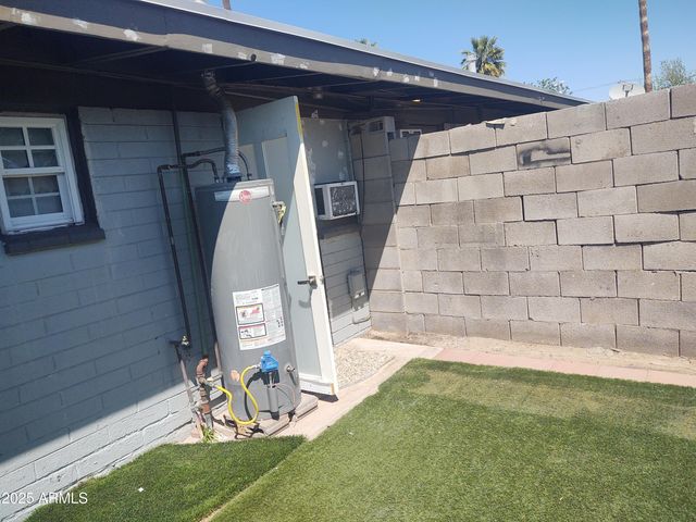 1625 E Pinchot Avenue, Phoenix, AZ 85016