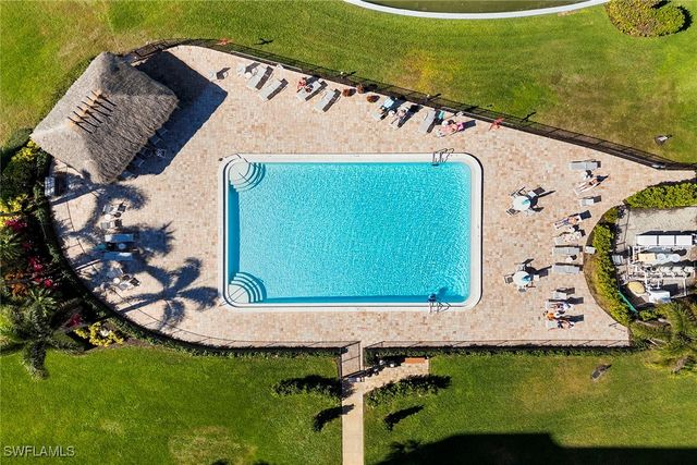 11 Bluebill AVE 905, Naples, FL 34108