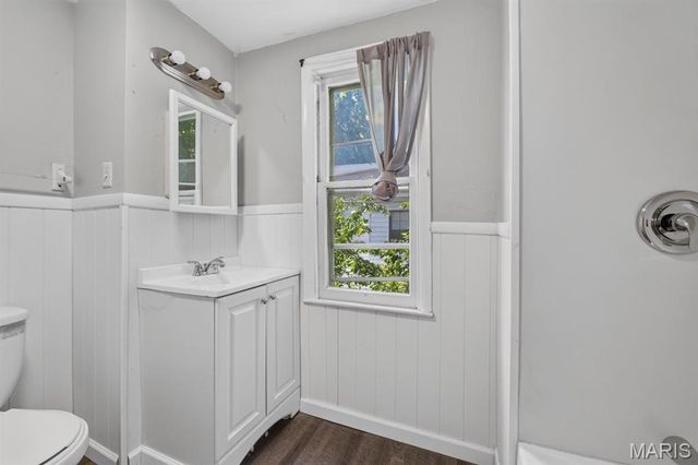 7403 Commonwealth Avenue, St Louis, MO 63143