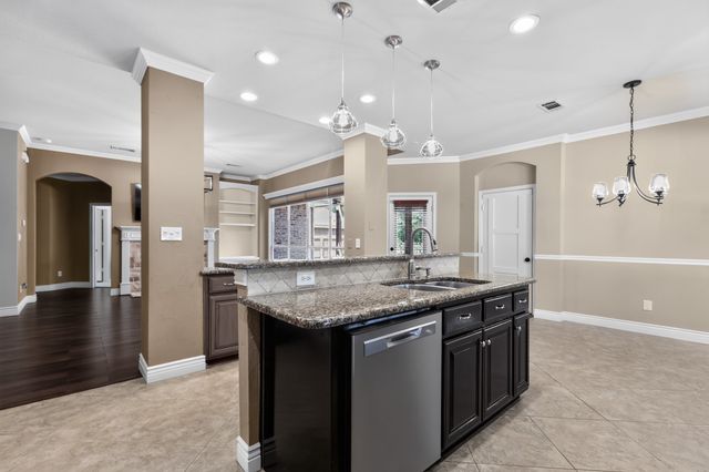 323 Bramble Woods, Keller, TX 76248