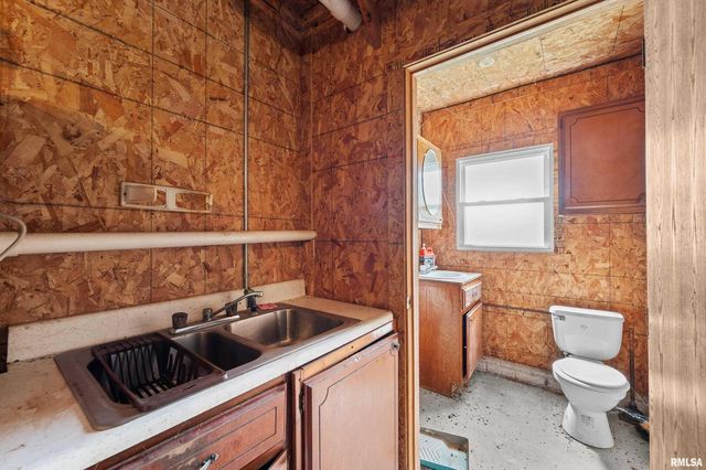 242 S STATE Avenue, Hampton, IL 61256