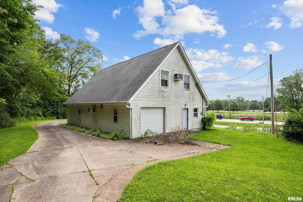 242 S STATE Avenue, Hampton, IL 61256