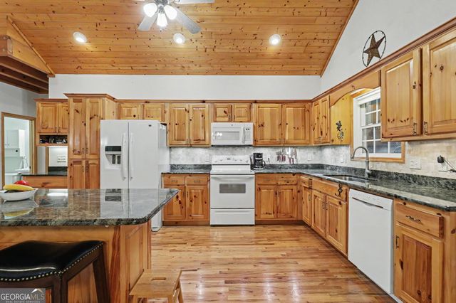 59 Dalton Drive, Dillard, GA 30537