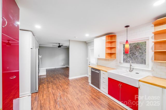 5600 Riviere Drive, Charlotte, NC 28211