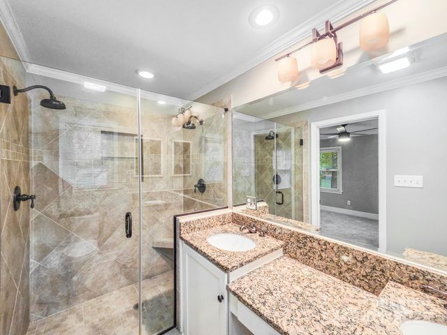 5600 Riviere Drive, Charlotte, NC 28211