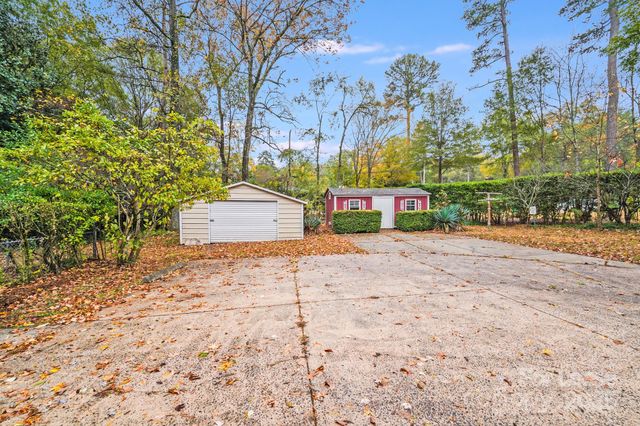 5600 Riviere Drive, Charlotte, NC 28211