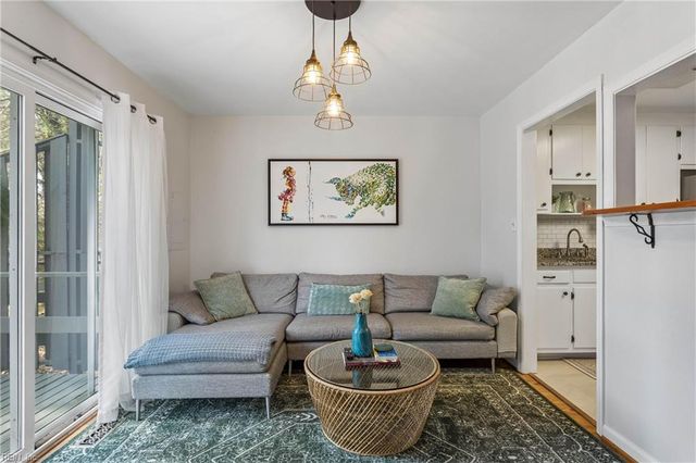 12 Autumn E, Williamsburg, VA 23188