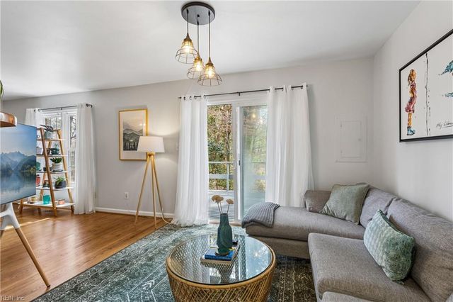 12 Autumn E, Williamsburg, VA 23188