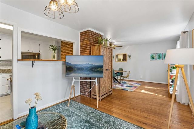 12 Autumn E, Williamsburg, VA 23188