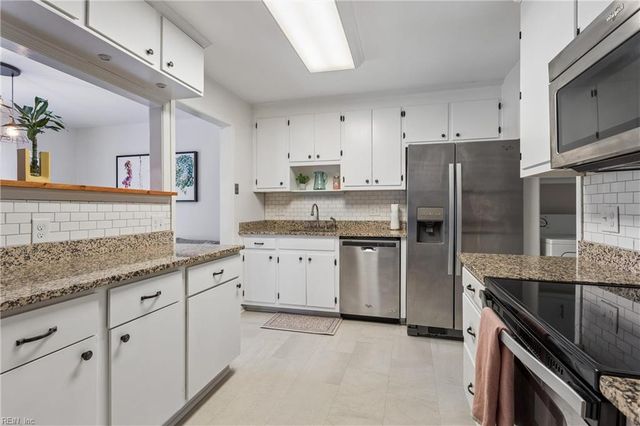 12 Autumn E, Williamsburg, VA 23188