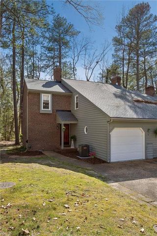 12 Autumn E, Williamsburg, VA 23188