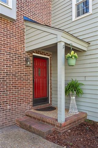12 Autumn E, Williamsburg, VA 23188